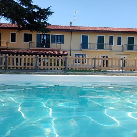 Cascina Pelizza Apartment กาซาเล มอนแฟร์ราโต ภายนอก รูปภาพ