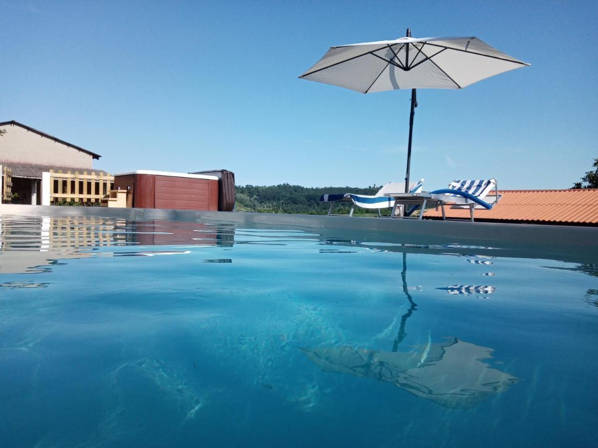Cascina Pelizza Apartment กาซาเล มอนแฟร์ราโต ภายนอก รูปภาพ
