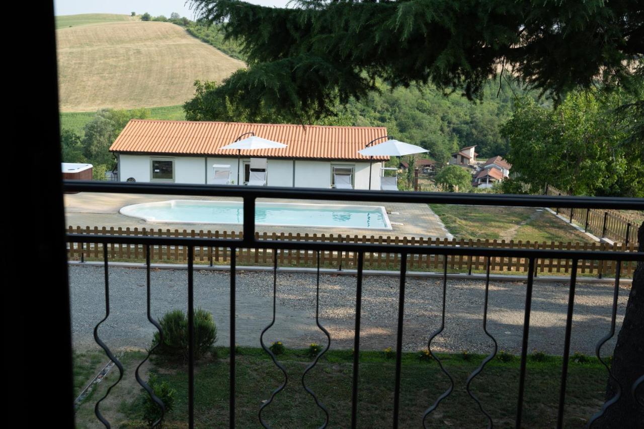 Cascina Pelizza Apartment กาซาเล มอนแฟร์ราโต ภายนอก รูปภาพ